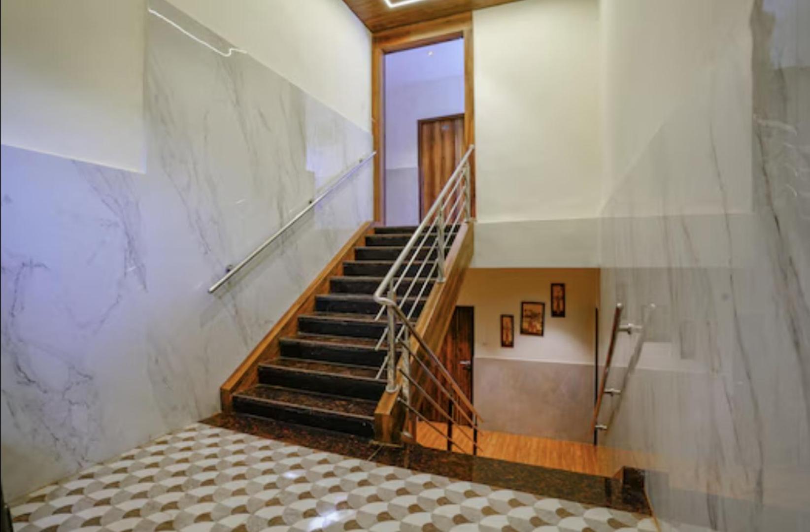 Hotel Moon Lite Residency - Marve Road Malad West Bombay Esterno foto