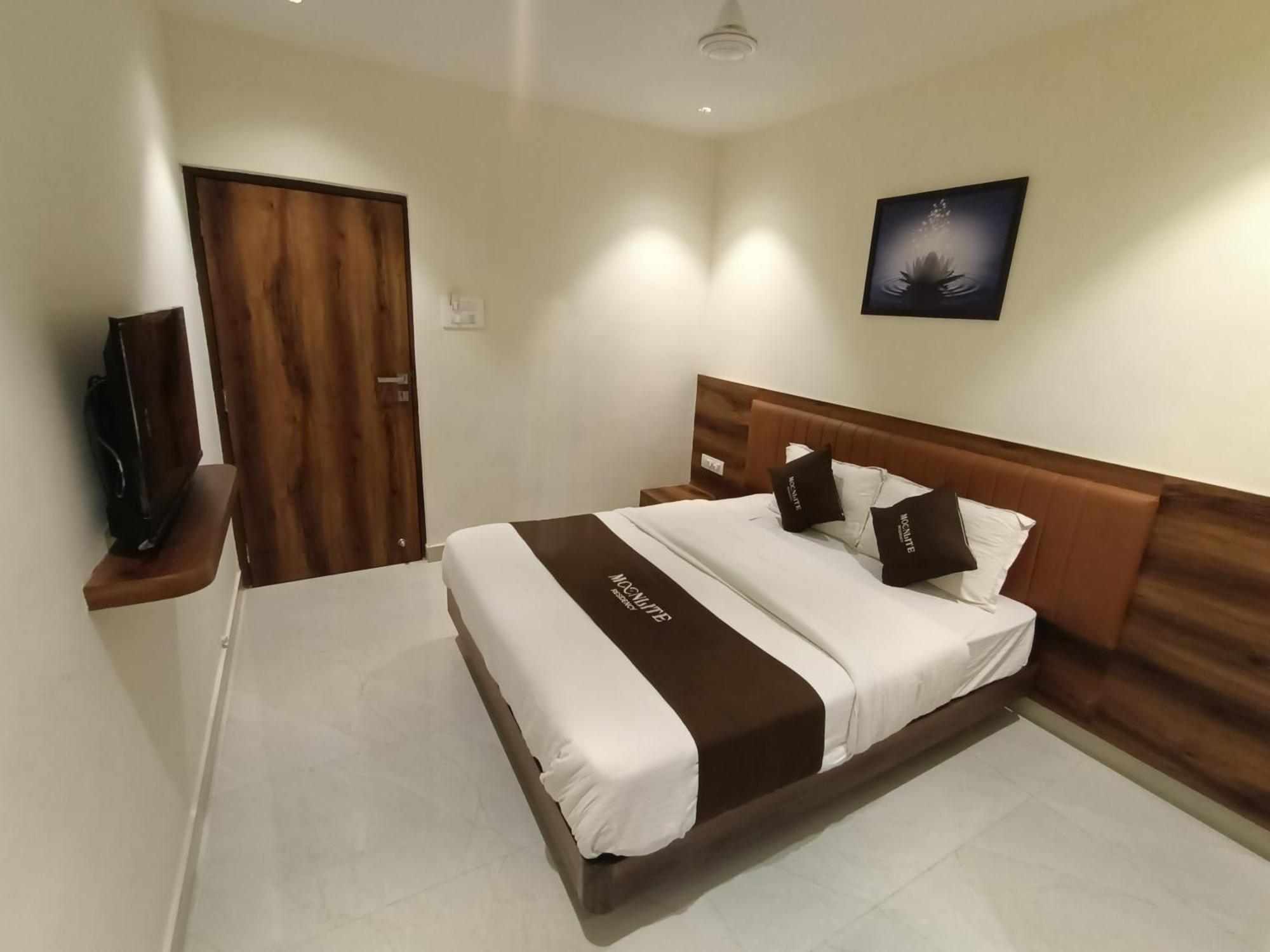 Hotel Moon Lite Residency - Marve Road Malad West Bombay Esterno foto