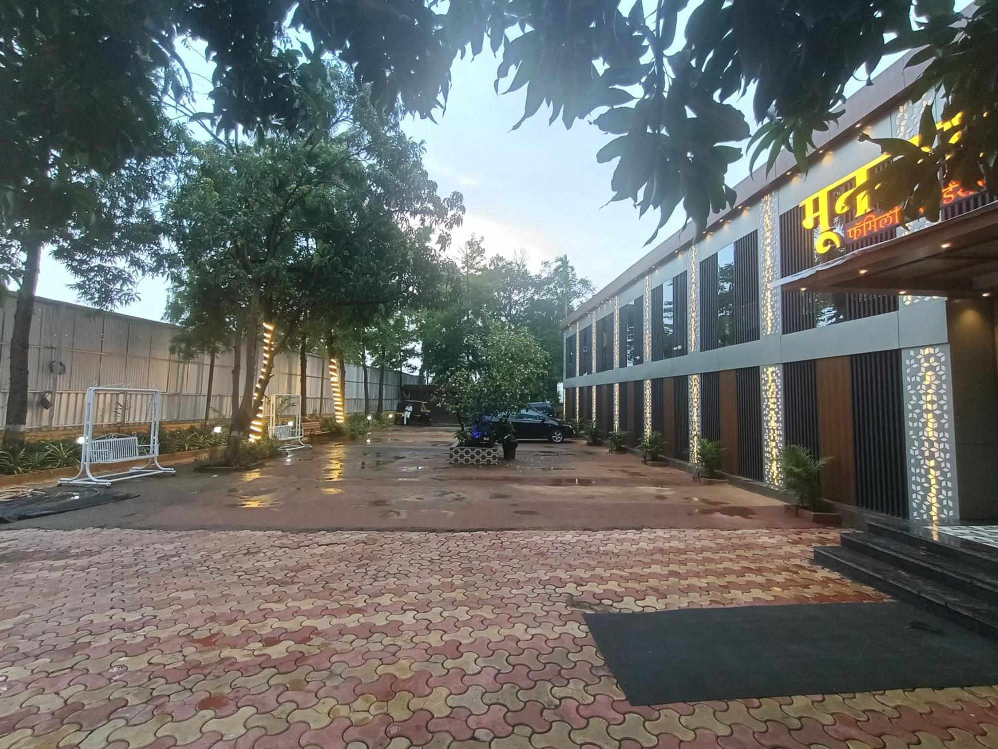 Hotel Moon Lite Residency - Marve Road Malad West Bombay Esterno foto