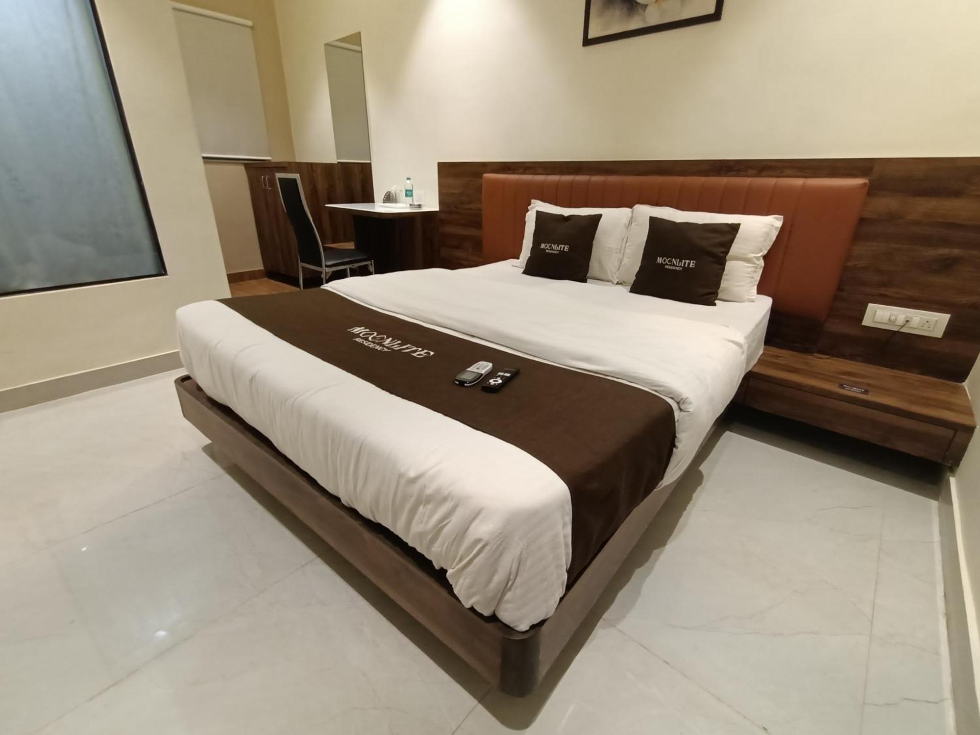 Hotel Moon Lite Residency - Marve Road Malad West Bombay Esterno foto