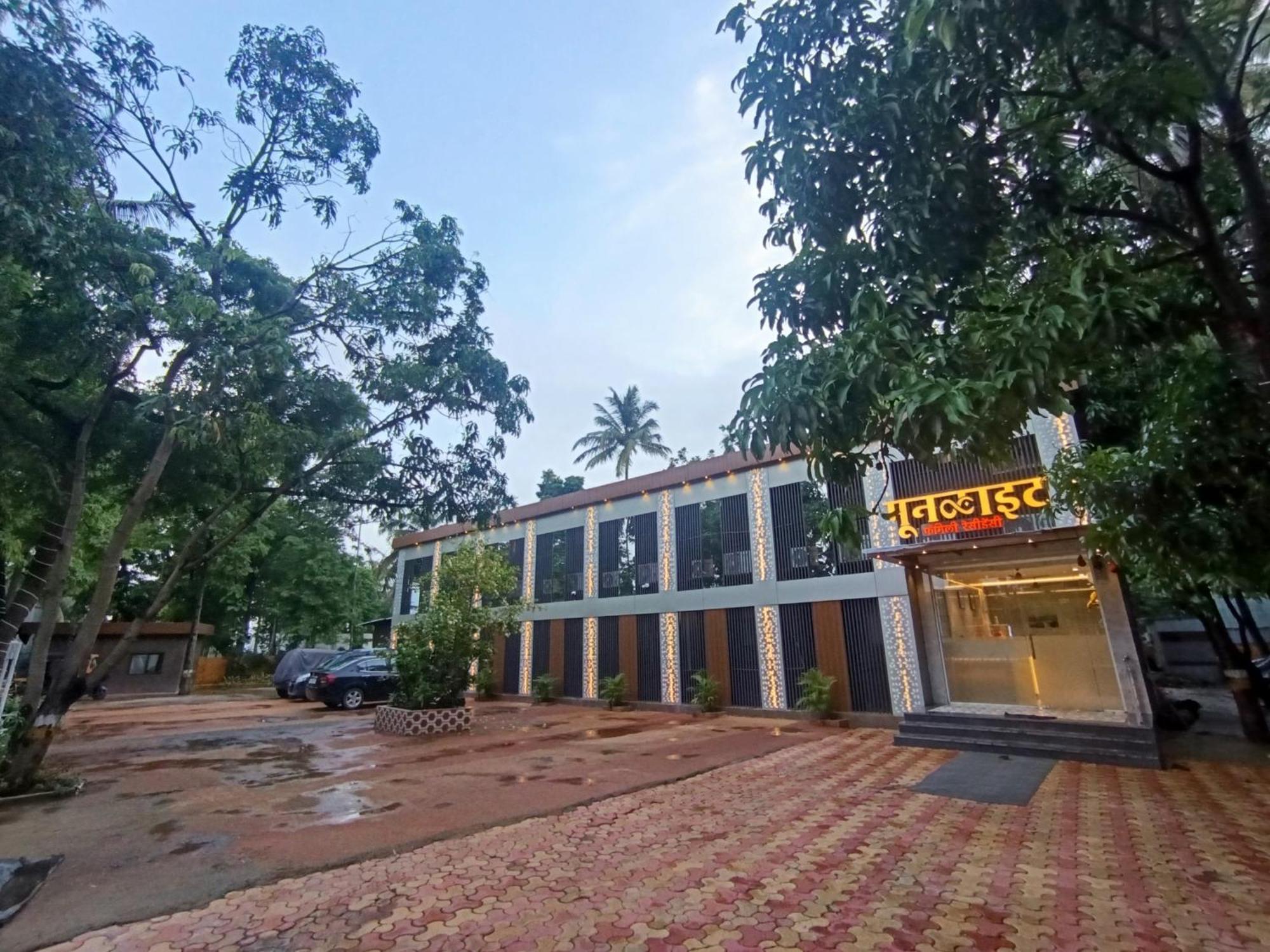 Hotel Moon Lite Residency - Marve Road Malad West Bombay Esterno foto
